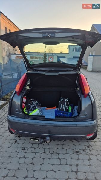 Хэтчбек Ford Focus 2004 в Тернополе