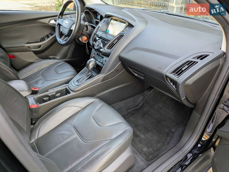 Хэтчбек Ford Focus 2016 в Луцке