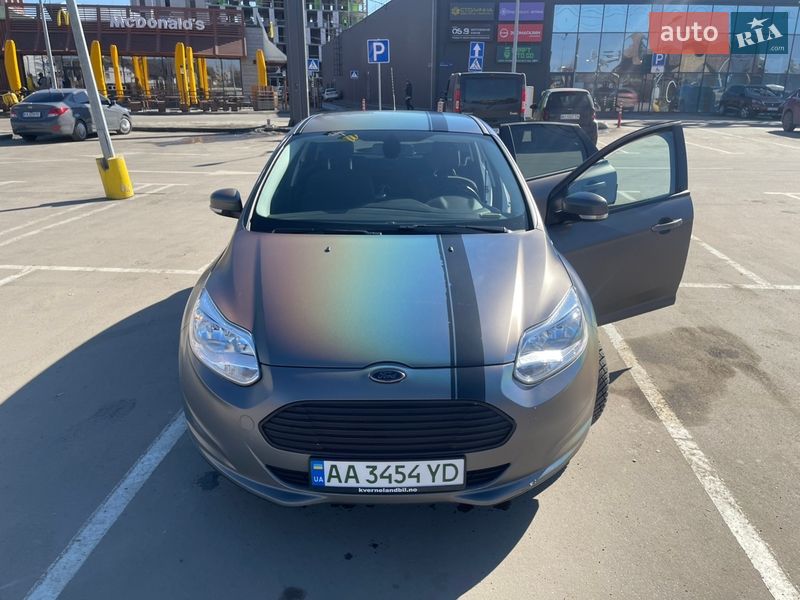 Хетчбек Ford Focus 2016 в Києві