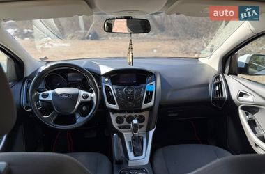 Хетчбек Ford Focus 2014 в Житомирі