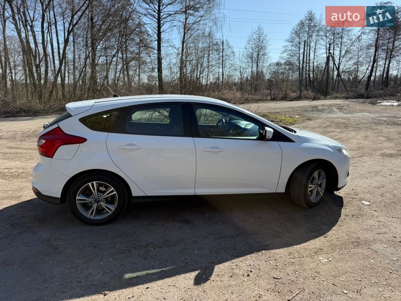 Хетчбек Ford Focus 2014 в Житомирі