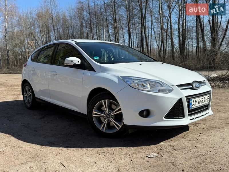 Хетчбек Ford Focus 2014 в Житомирі