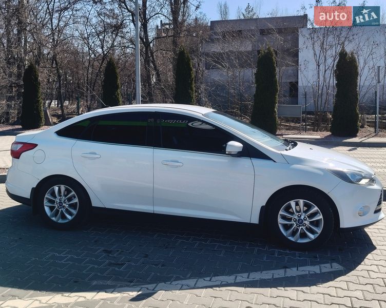 Седан Ford Focus 2013 в Кременчуці фото 3 Седан Ford Focus 2013 в Кременчуці