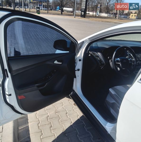 Седан Ford Focus 2013 в Кременчуці фото 9 Седан Ford Focus 2013 в Кременчуці