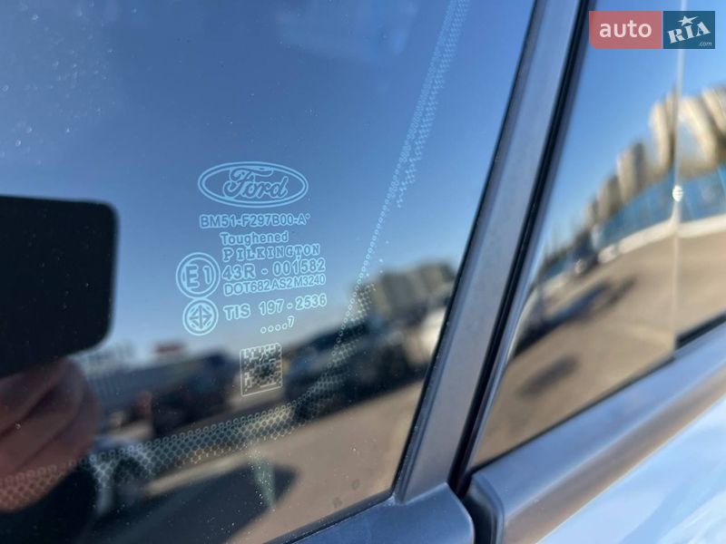 Седан Ford Focus 2017 в Черкасах