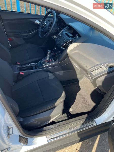 Седан Ford Focus 2017 в Черкасах