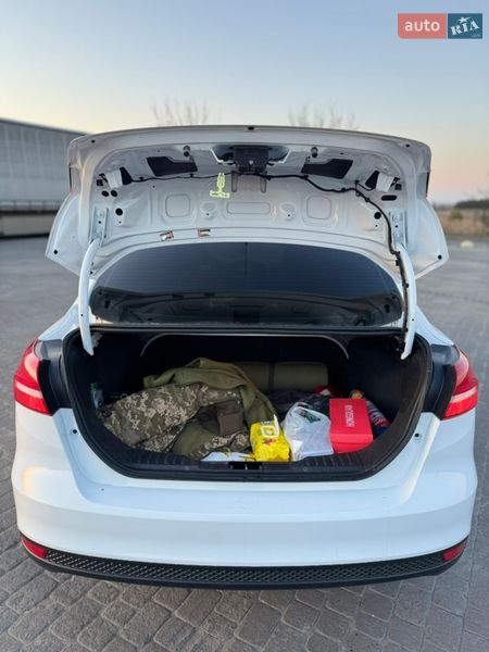 Седан Ford Focus 2018 в Бродах фото 14 Седан Ford Focus 2018 в Бродах