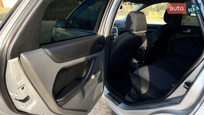 Седан Ford Focus 2007 в Мукачево