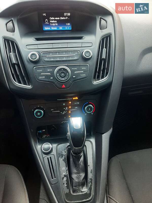 Седан Ford Focus 2015 в Конотопе