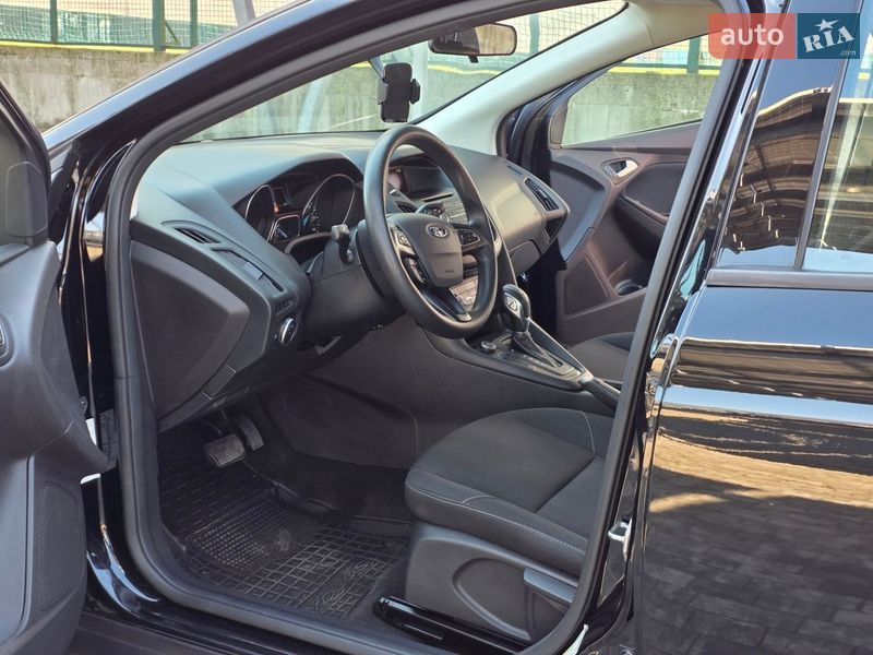 Седан Ford Focus 2017 в Львове