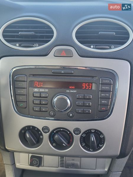 Хэтчбек Ford Focus 2011 в Киеве