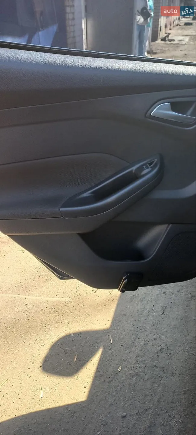 2011 Ford Focus - мініатюра 5
