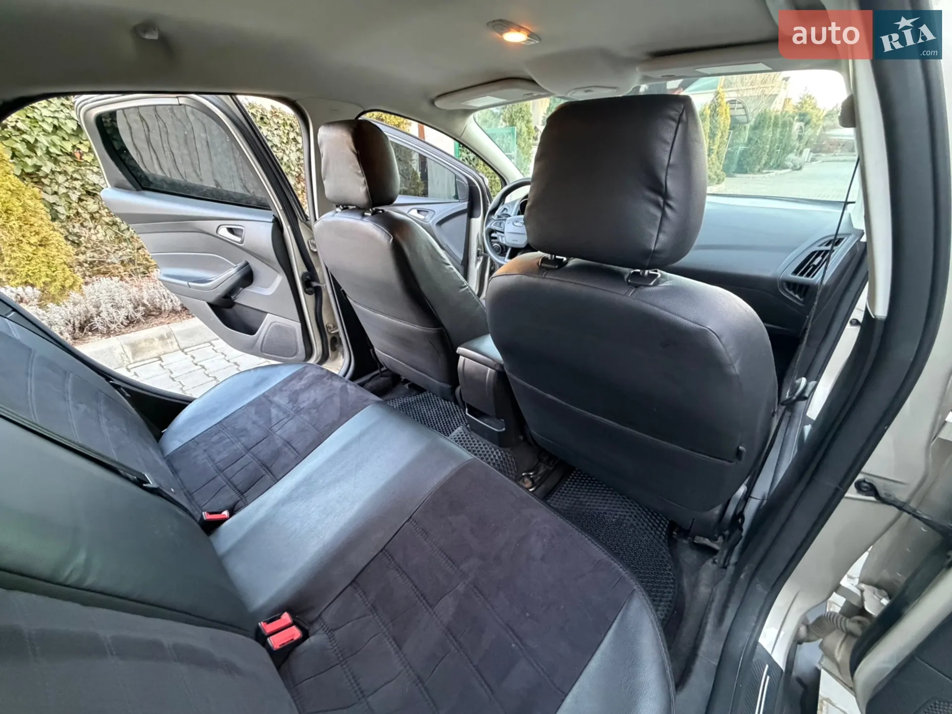 2017 Ford Focus - мініатюра 26