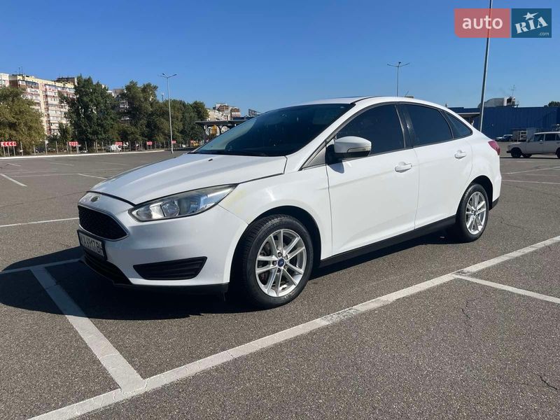 Седан Ford Focus 2015 в Києві