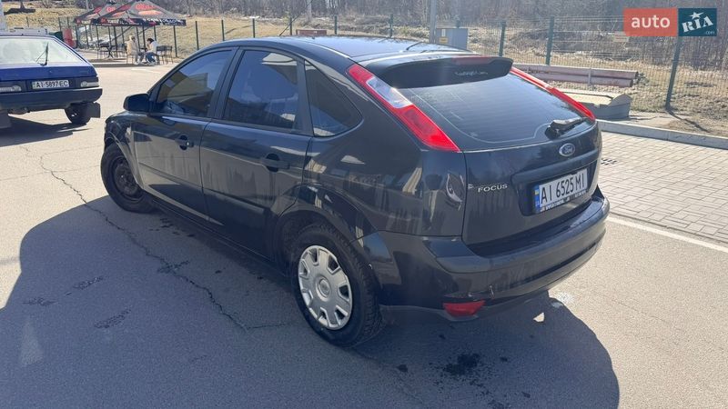 Хэтчбек Ford Focus 2005 в Киеве