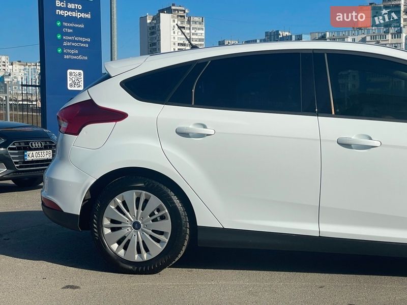 Хэтчбек Ford Focus 2017 в Киеве