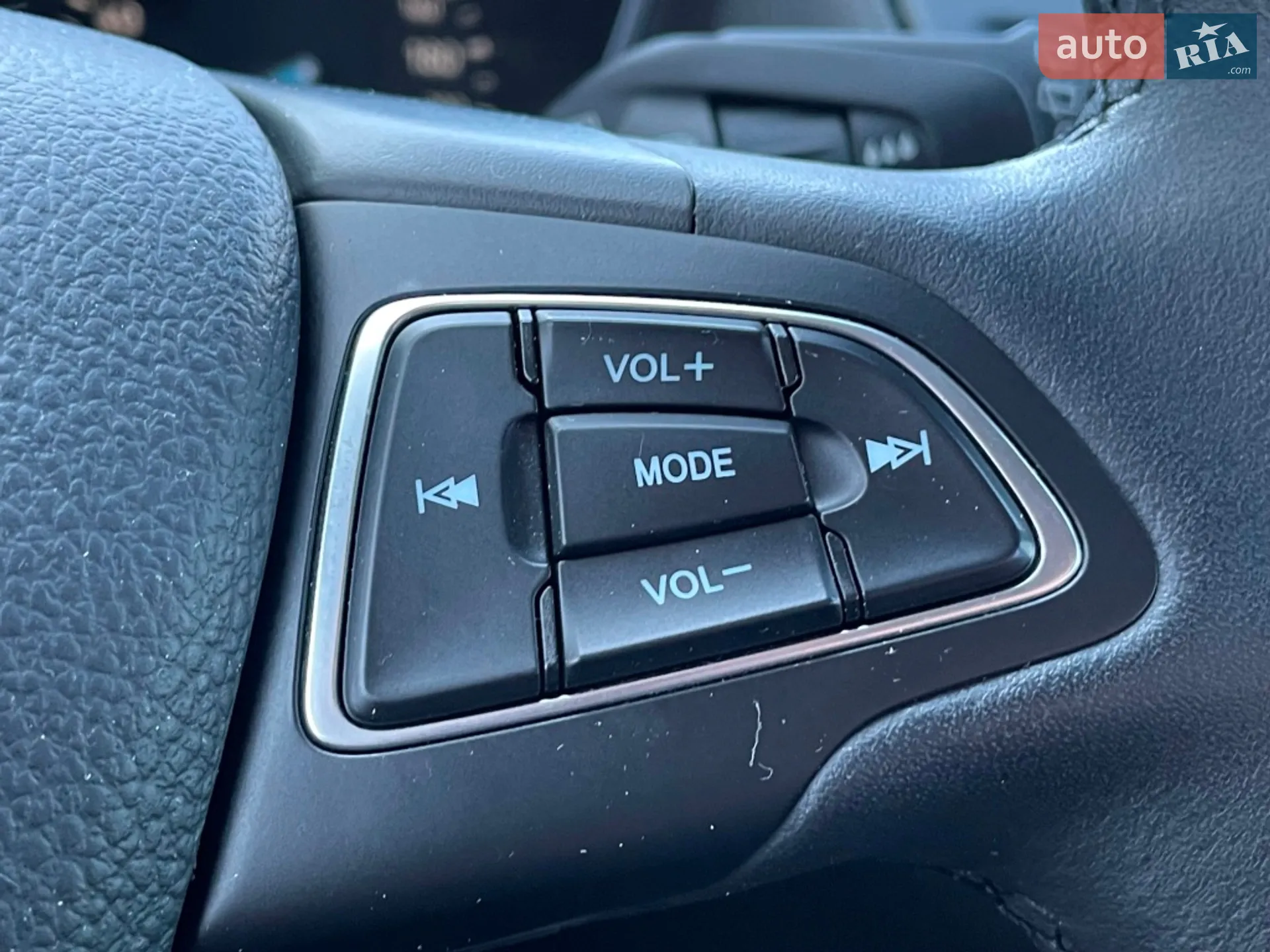 2017 Ford Focus - мініатюра 32