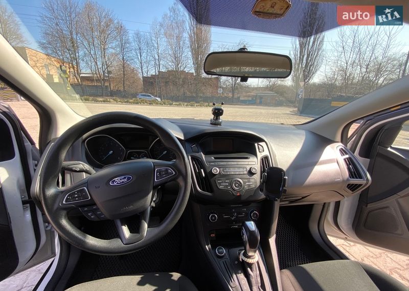 Седан Ford Focus 2015 в Львове