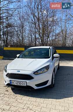 Седан Ford Focus 2015 в Львові