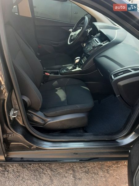 Седан Ford Focus 2015 в Конотопе