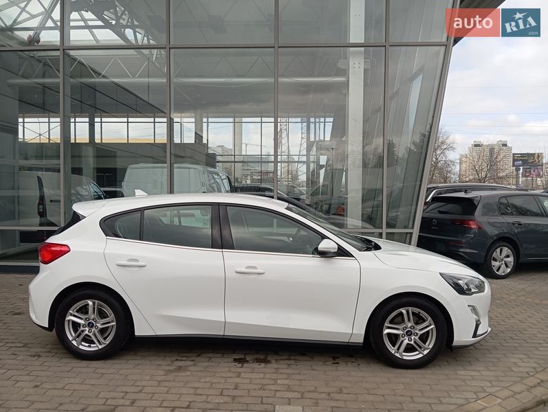 Хэтчбек Ford Focus 2020 в Киеве