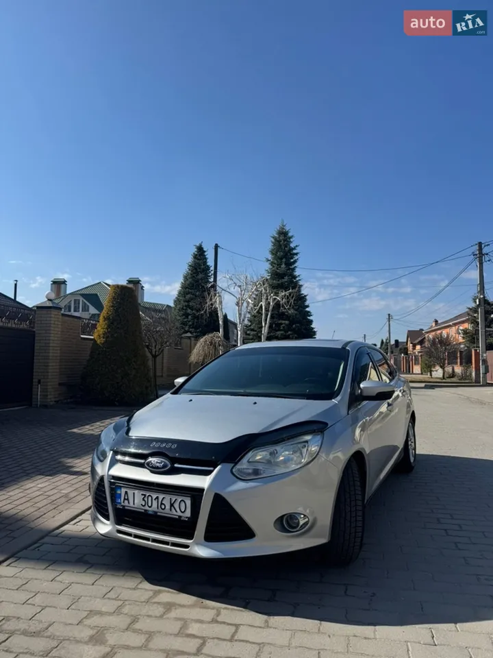 2011 Ford Focus - мініатюра 11