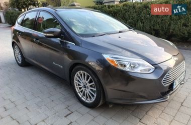 Хетчбек Ford Focus 2015 в Івано-Франківську