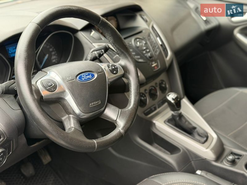 Хетчбек Ford Focus 2013 в Дніпрі