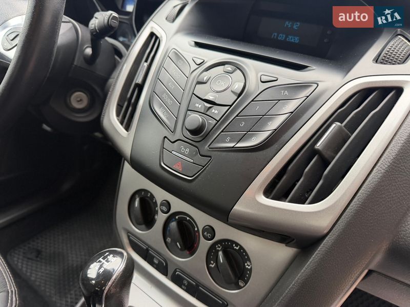 Хетчбек Ford Focus 2013 в Дніпрі