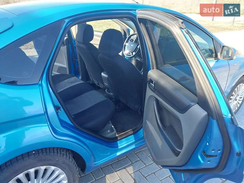 Хетчбек Ford Focus 2009 в Кропивницькому