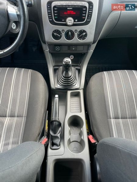 Хетчбек Ford Focus 2008 в Бару