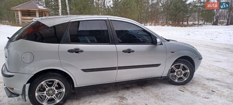 Хэтчбек Ford Focus 2004 в Славуте