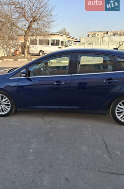 Хэтчбек Ford Focus 2015 в Коростене