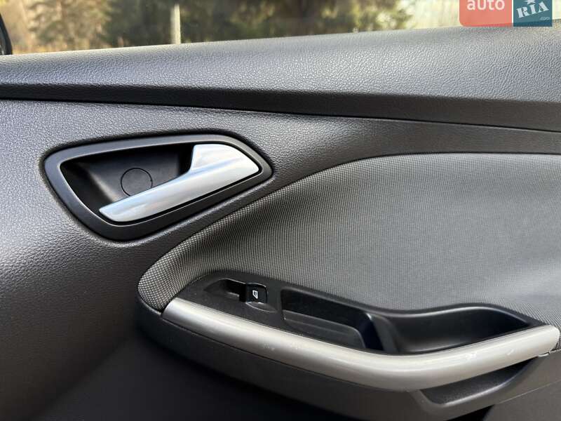 Универсал Ford Focus 2012 в Ровно