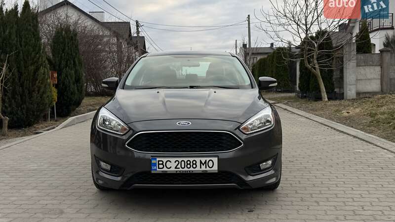 Седан Ford Focus 2015 в Львове