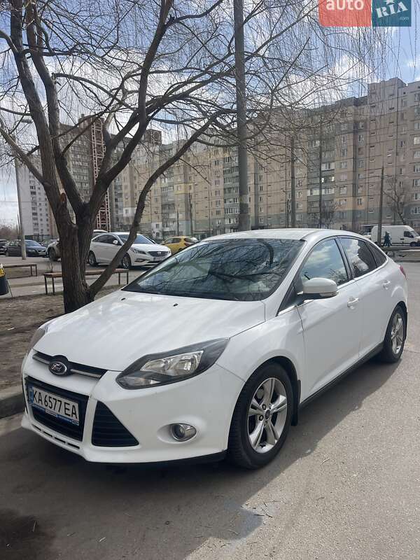 Седан Ford Focus 2013 в Киеве фото 4 Седан Ford Focus 2013 в Киеве