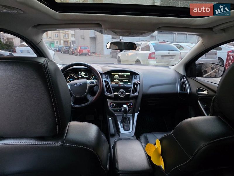 Хэтчбек Ford Focus 2014 в Киеве