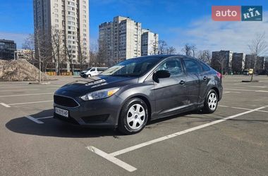 Седан Ford Focus 2017 в Киеве