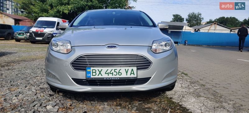 Хэтчбек Ford Focus 2013 в Хмельницком