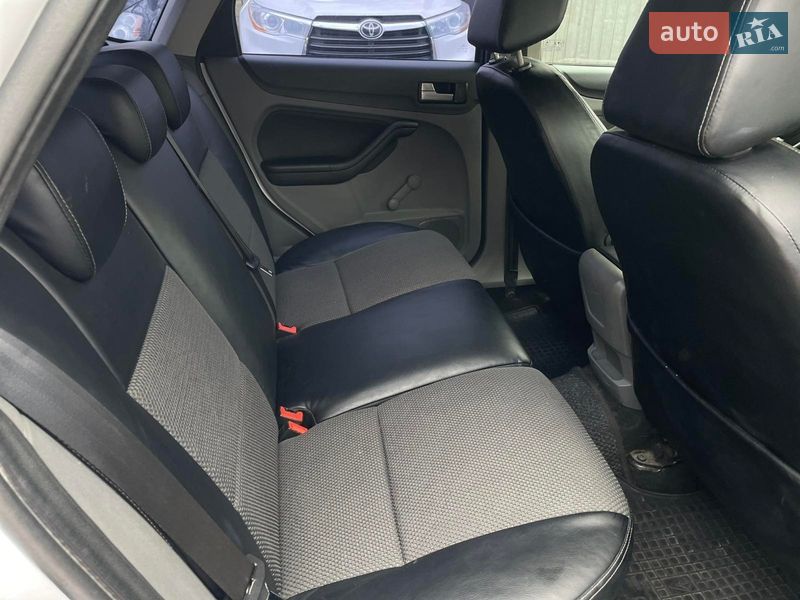 Хэтчбек Ford Focus 2011 в Днепре