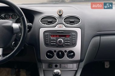 Хэтчбек Ford Focus 2011 в Днепре