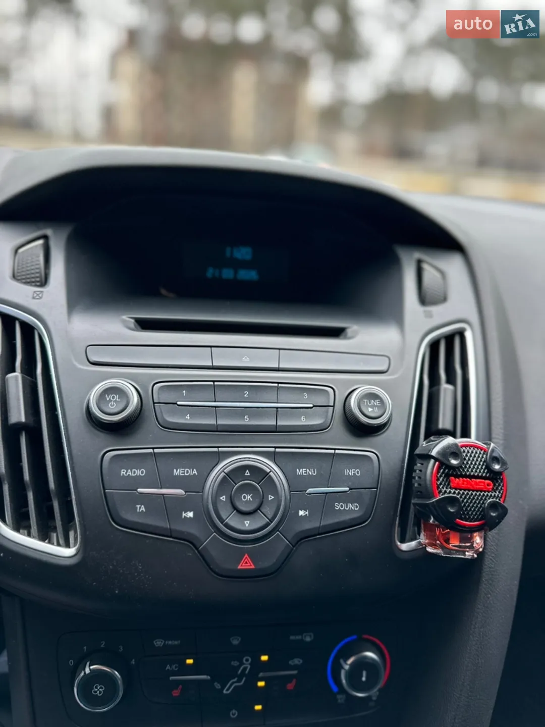 2015 Ford Focus - мініатюра 16