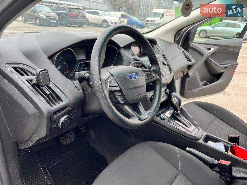 Седан Ford Focus 2017 в Киеве