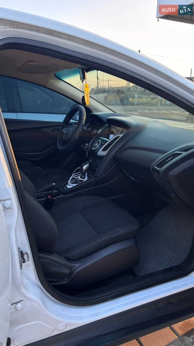 2016 Ford Focus - мініатюра 13