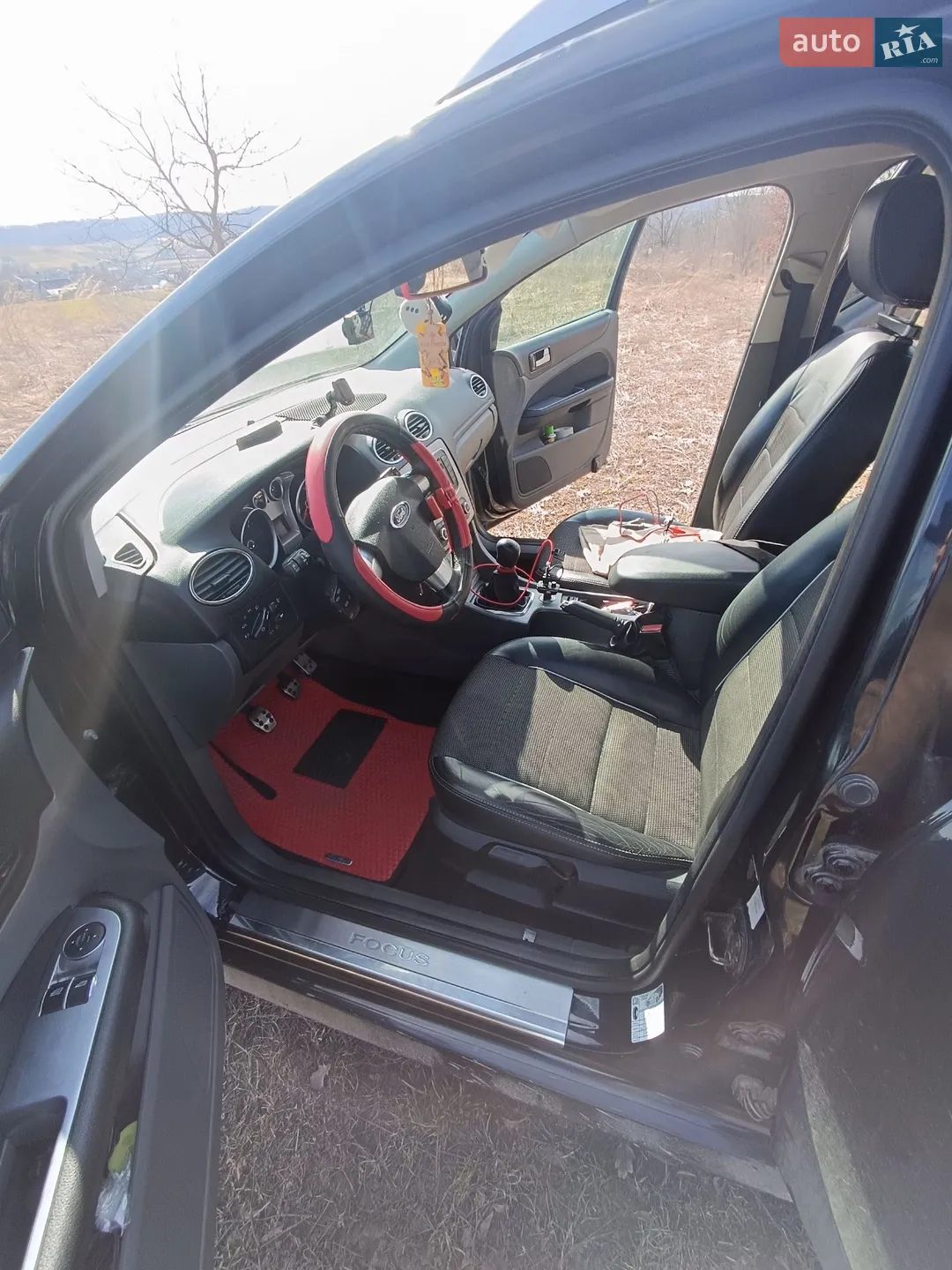 2010 Ford Focus - мініатюра 13