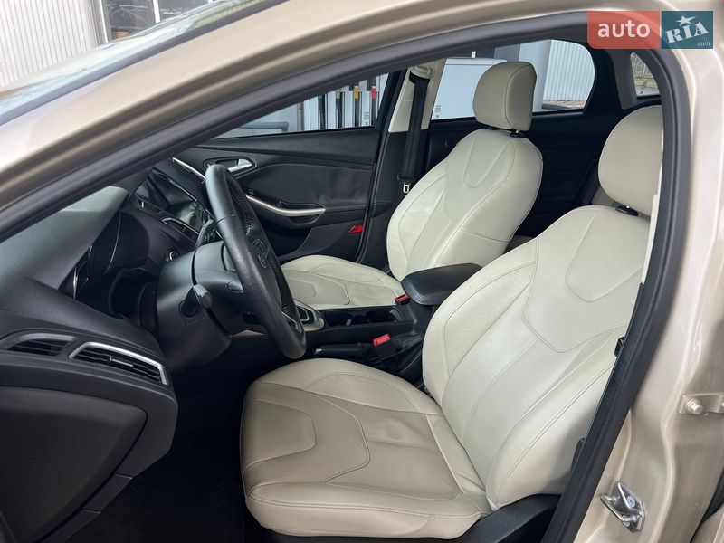 Седан Ford Focus 2018 в Черновцах