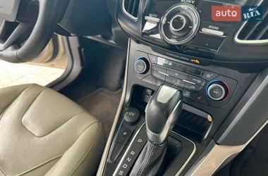 Седан Ford Focus 2018 в Черновцах