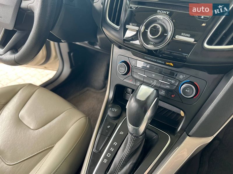 Седан Ford Focus 2018 в Черновцах