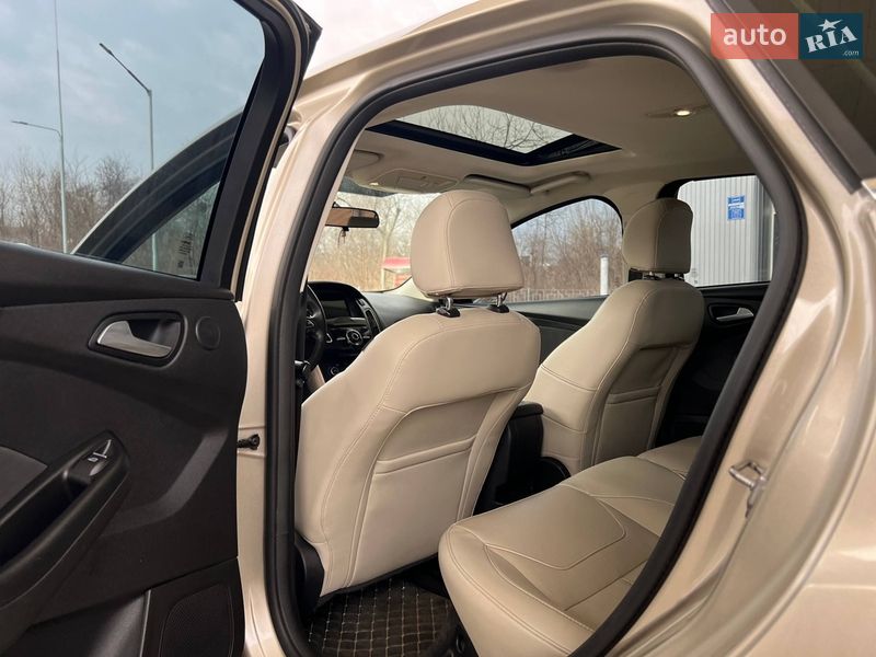 Седан Ford Focus 2018 в Черновцах