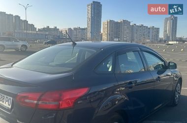 Седан Ford Focus 2017 в Киеве